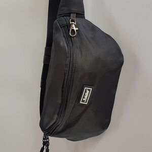Foldie NWT Fanny Pack RFID Safe Safety Travel Bum Belt Bag Dark Gray